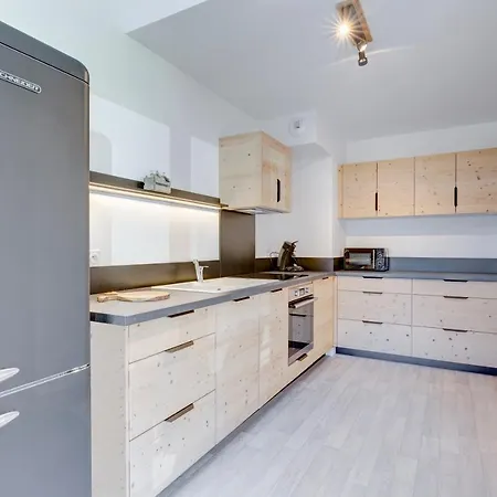 La Poudreuse - Duplex Avec Balcon Vue Montagne - *